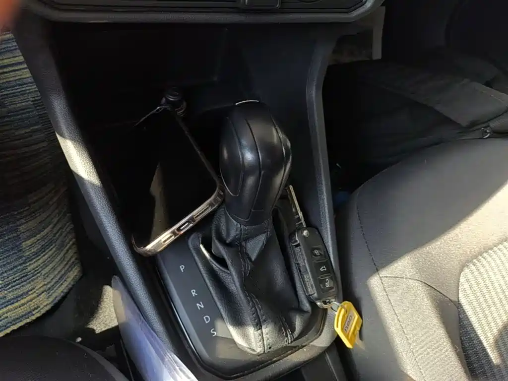 Volkswagen Santana — фото 14