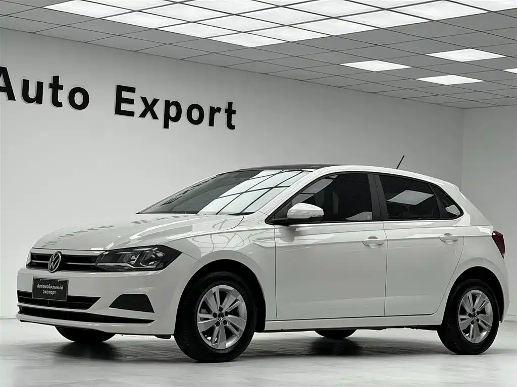 Volkswagen Polo — фото 7