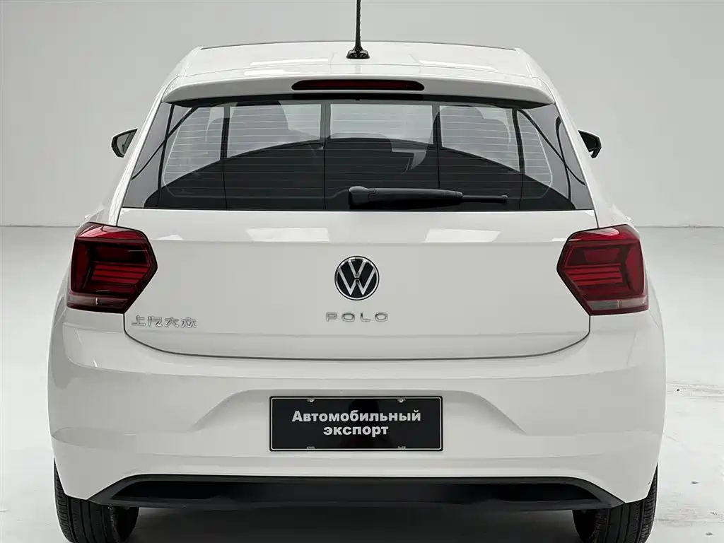 Volkswagen Polo — фото 10