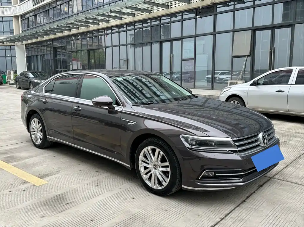 Volkswagen Phideon — фото 3