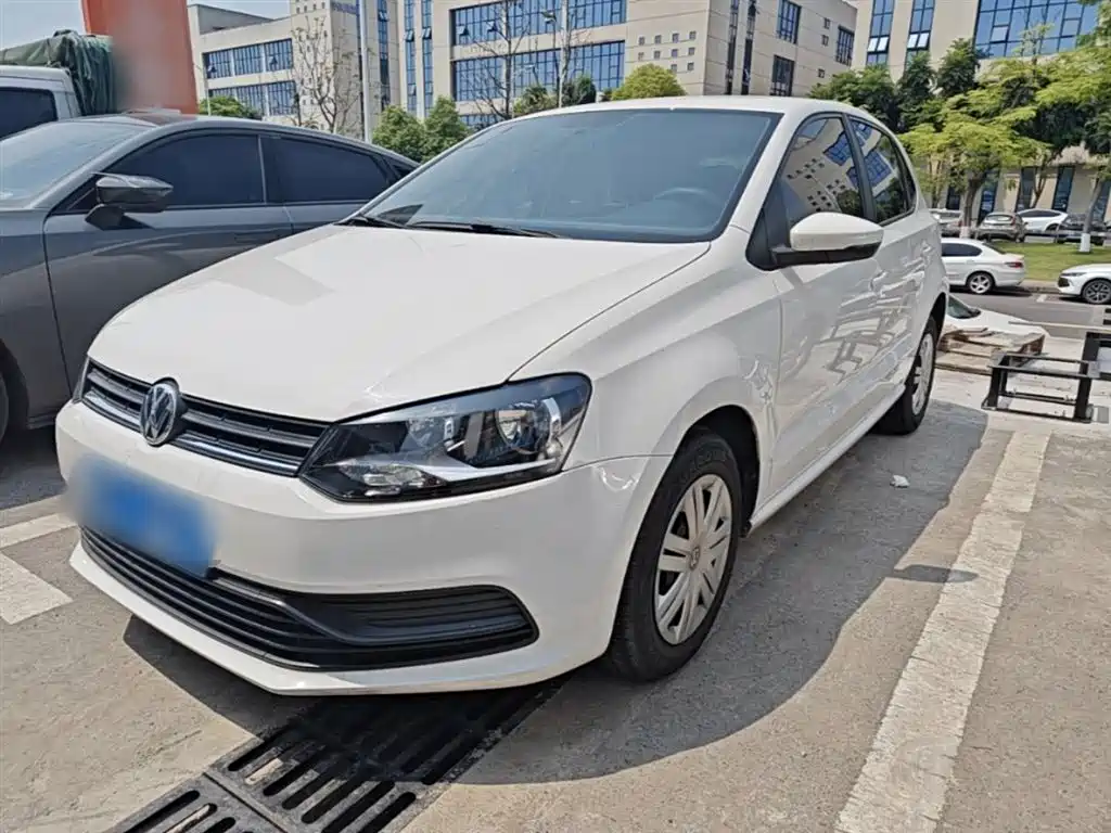 Volkswagen Polo — фото 2