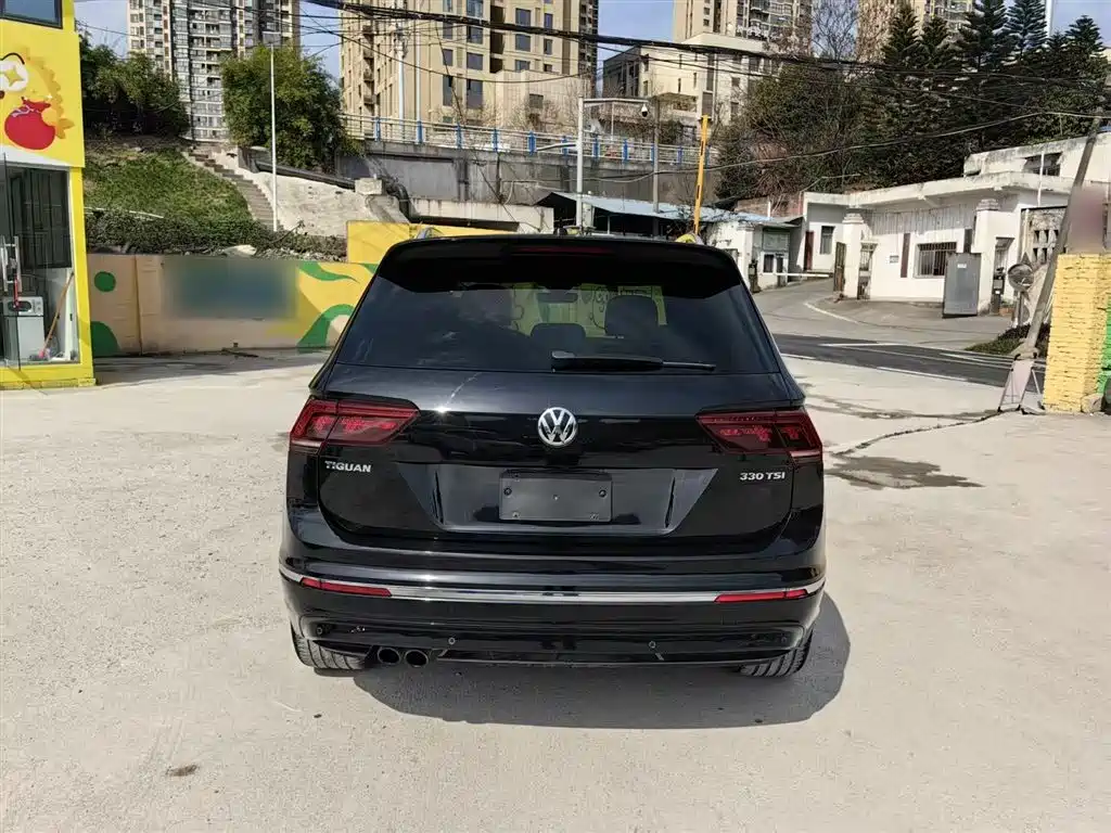 Volkswagen Tiguan — фото 6