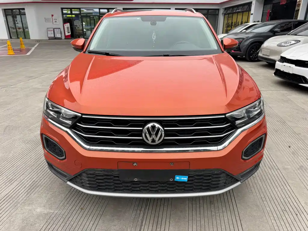 Volkswagen T-Roc — фото 3