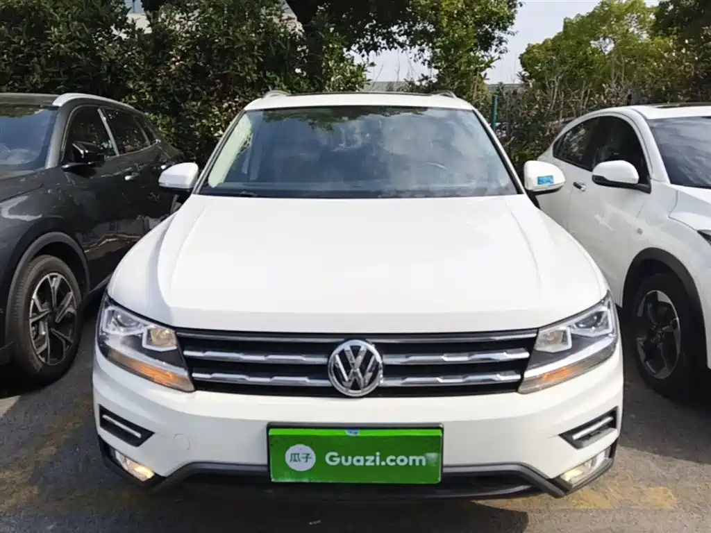 Volkswagen Tiguan L — фото 3
