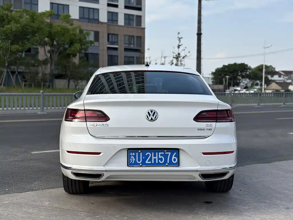 Volkswagen CC — фото 8