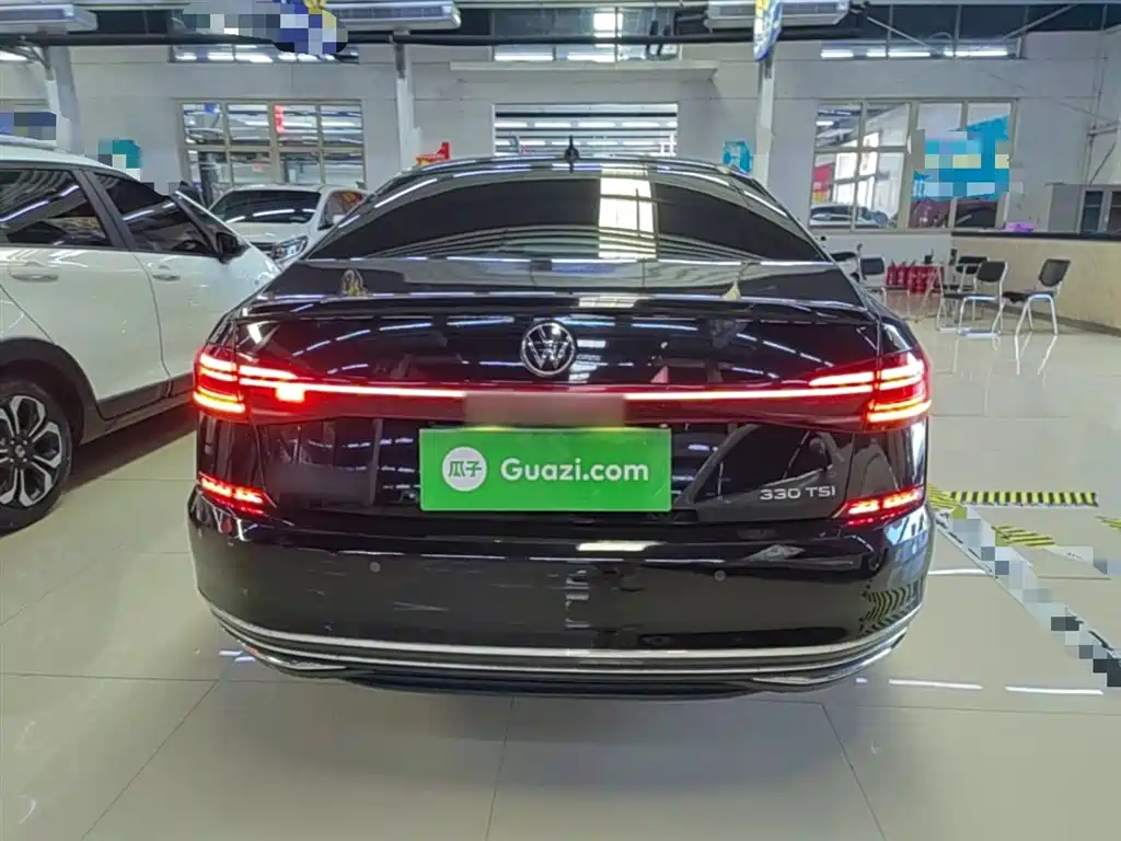 Volkswagen Passat — фото 6