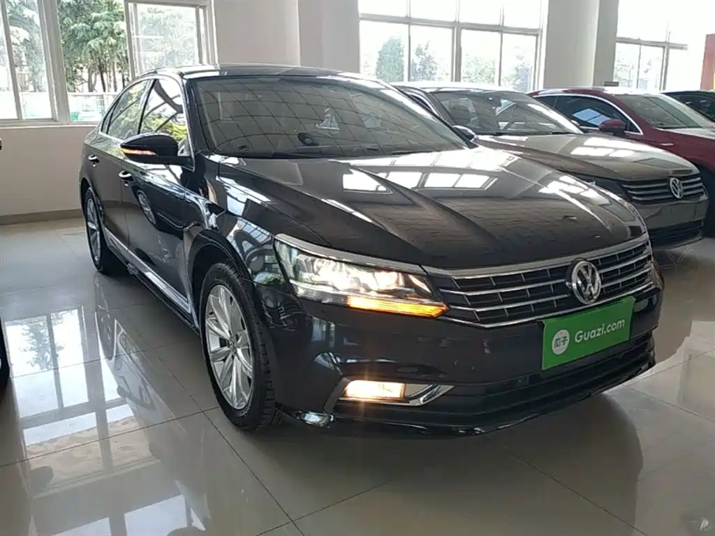 Volkswagen Passat — фото 4