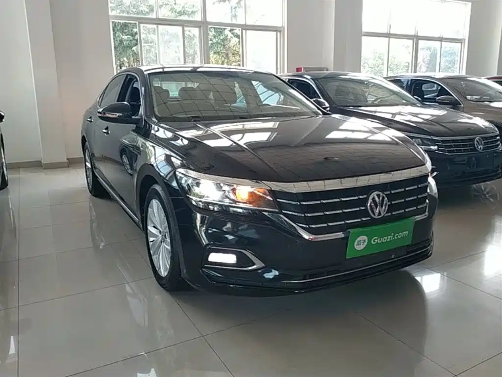 Volkswagen Passat — фото 4