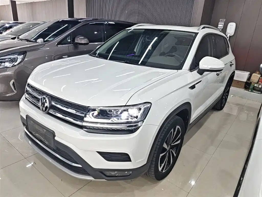 Volkswagen Tharu — фото 2