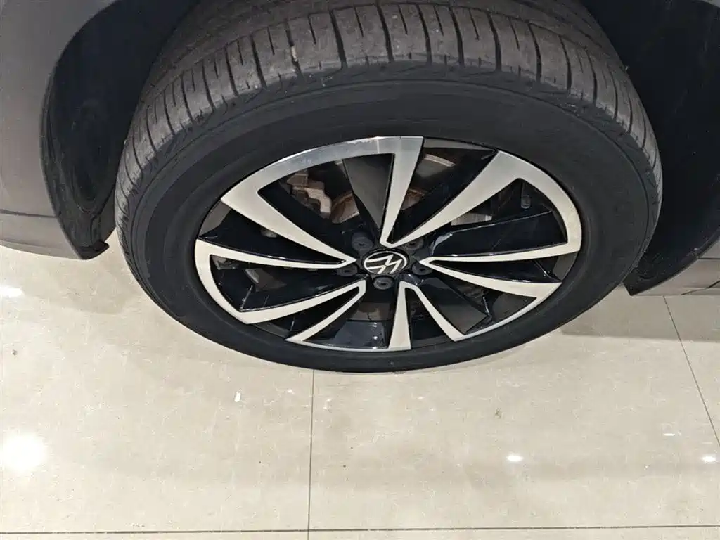 Volkswagen Tharu — фото 23