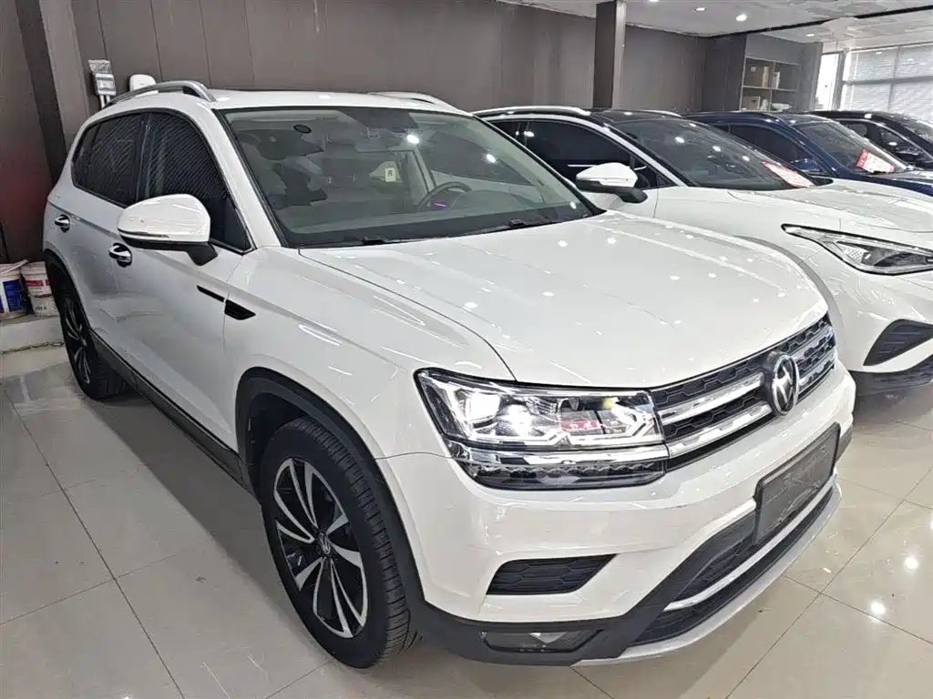 Volkswagen Tharu — фото 4