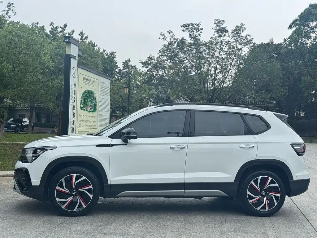 Volkswagen Tharu — фото 4