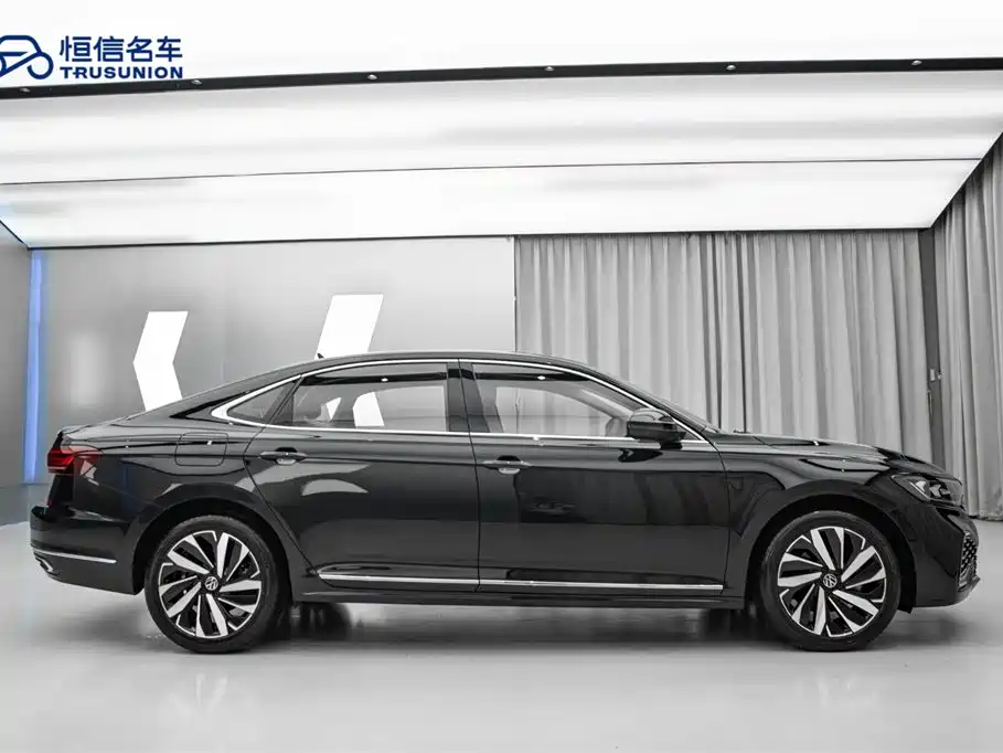 Volkswagen Passat — фото 4