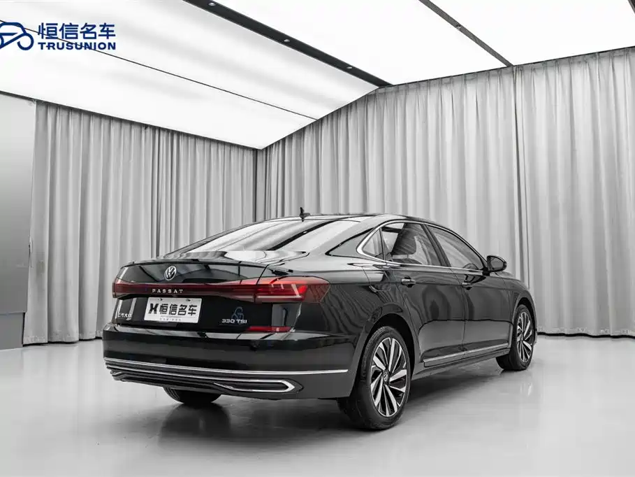 Volkswagen Passat — фото 5