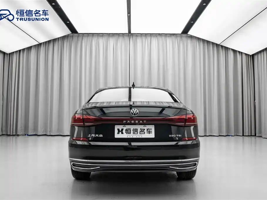 Volkswagen Passat — фото 6