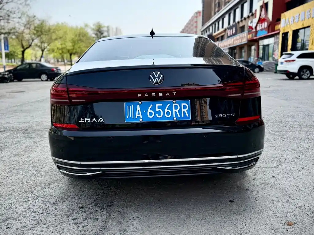Volkswagen Passat — фото 5