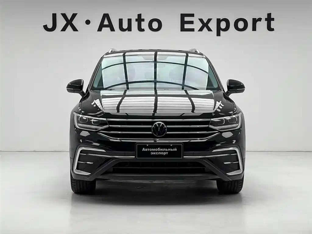 Volkswagen Tiguan L — фото 2