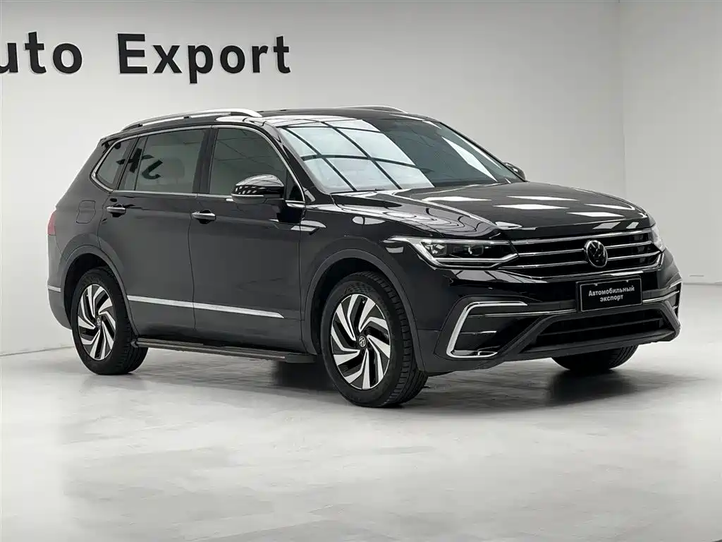 Volkswagen Tiguan L — фото 3