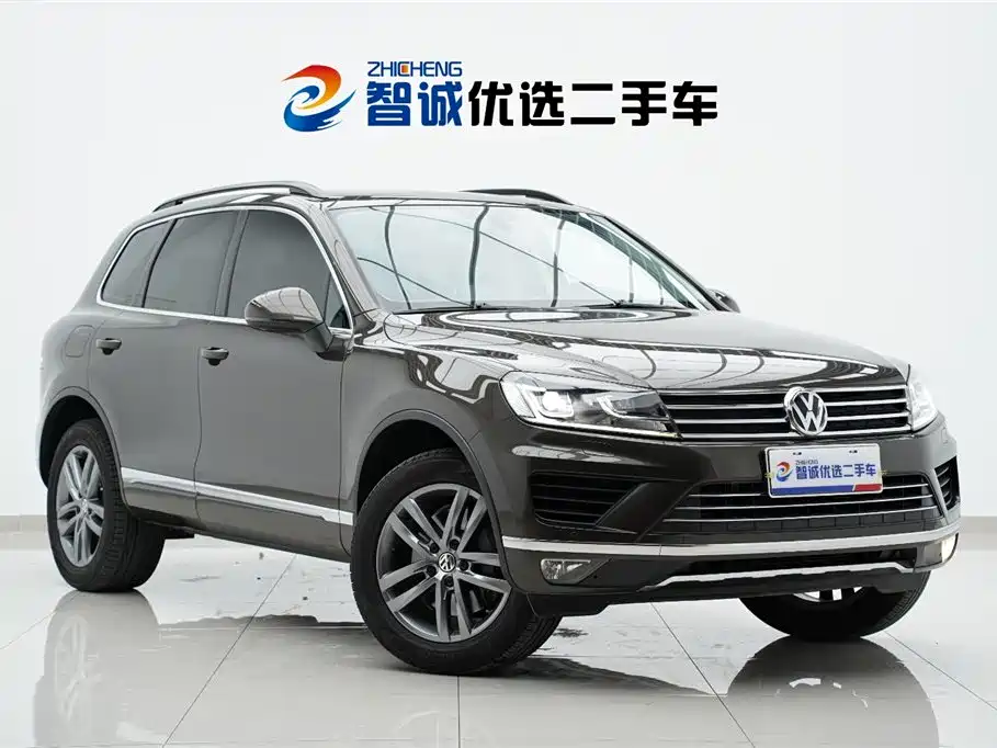 Volkswagen Touareg — фото 36