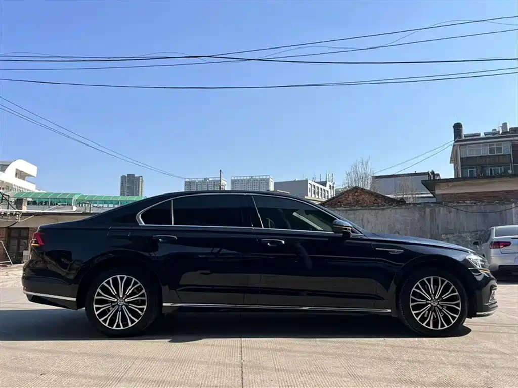 Volkswagen Phideon — фото 3