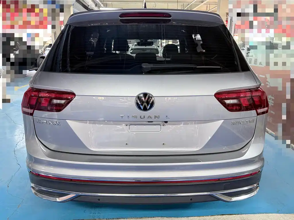 Volkswagen Tiguan L — фото 18