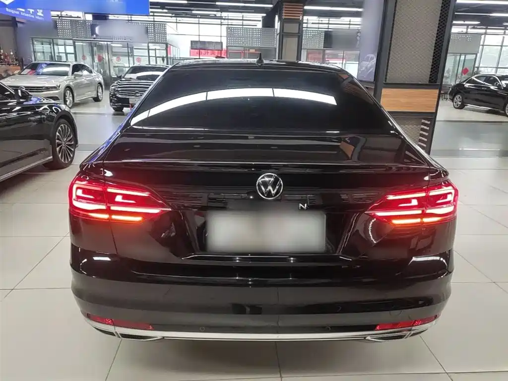 Volkswagen Phideon — фото 6