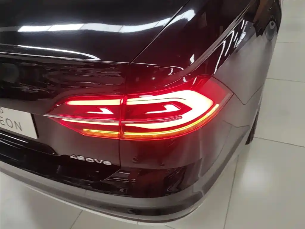 Volkswagen Phideon — фото 8