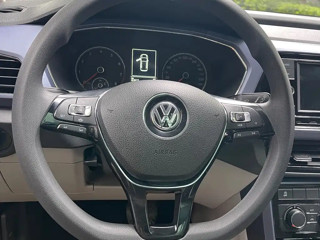 Volkswagen T-Cross — фото 9
