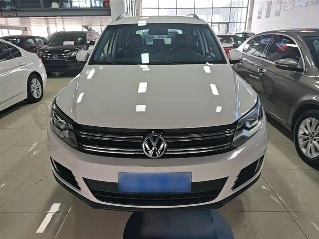 Volkswagen Tiguan — фото 3