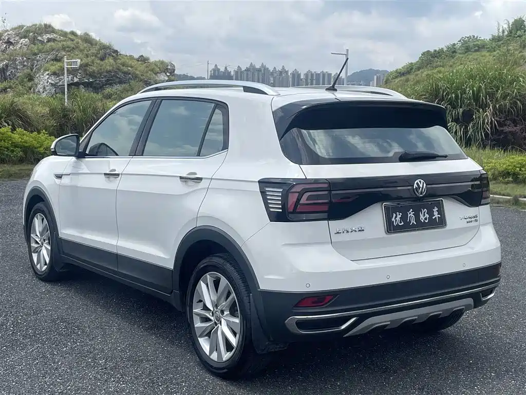 Volkswagen T-Cross — фото 5