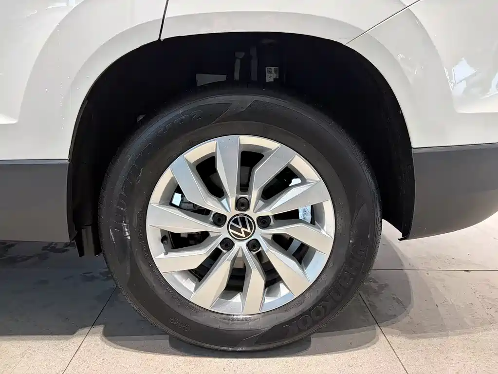 Volkswagen Tharu — фото 14