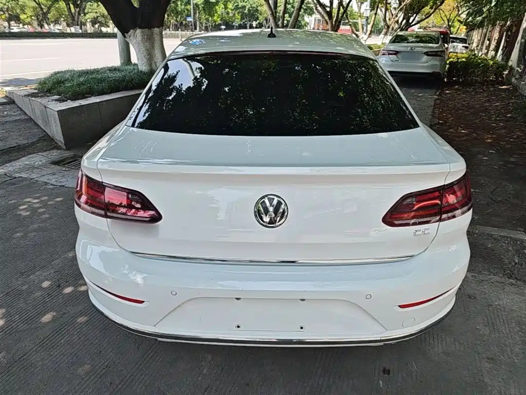 Volkswagen CC — фото 6