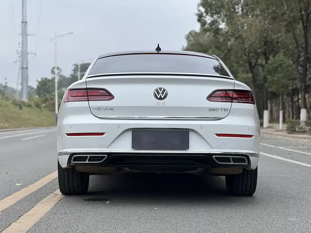 Volkswagen CC — фото 4