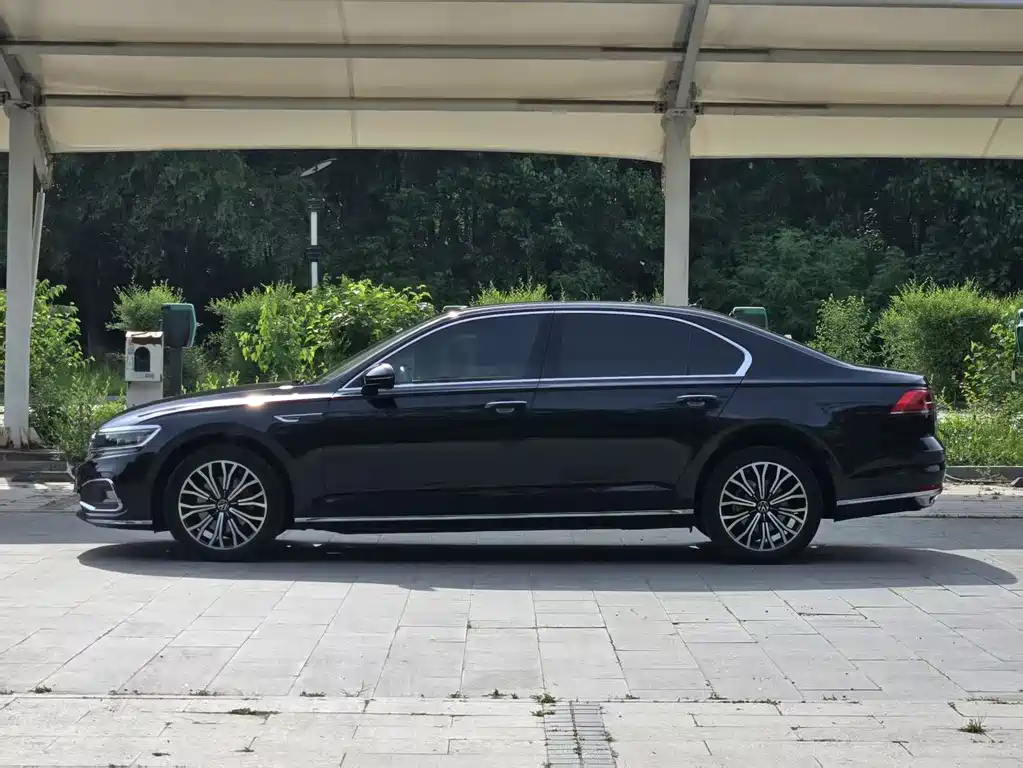 Volkswagen Phideon — фото 3