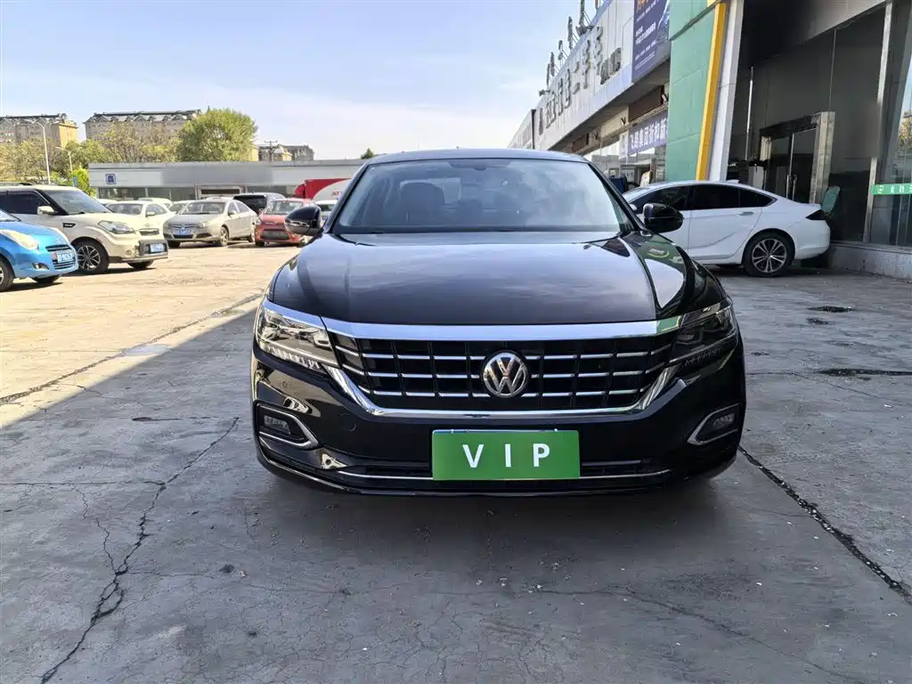 Volkswagen Passat — фото 3