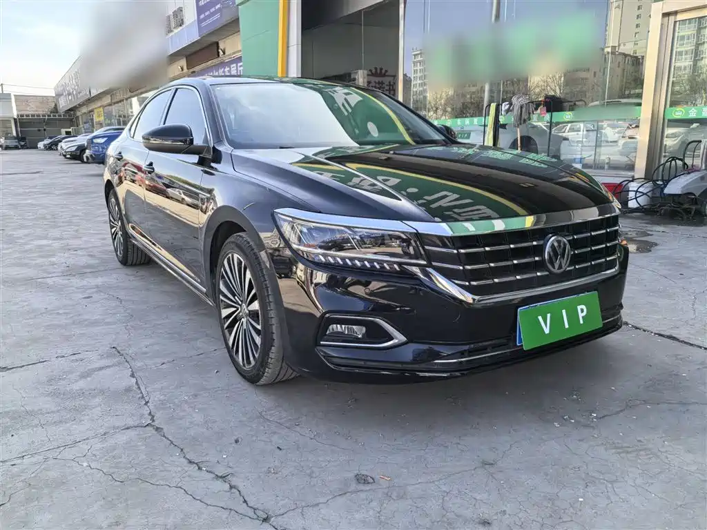 Volkswagen Passat — фото 4