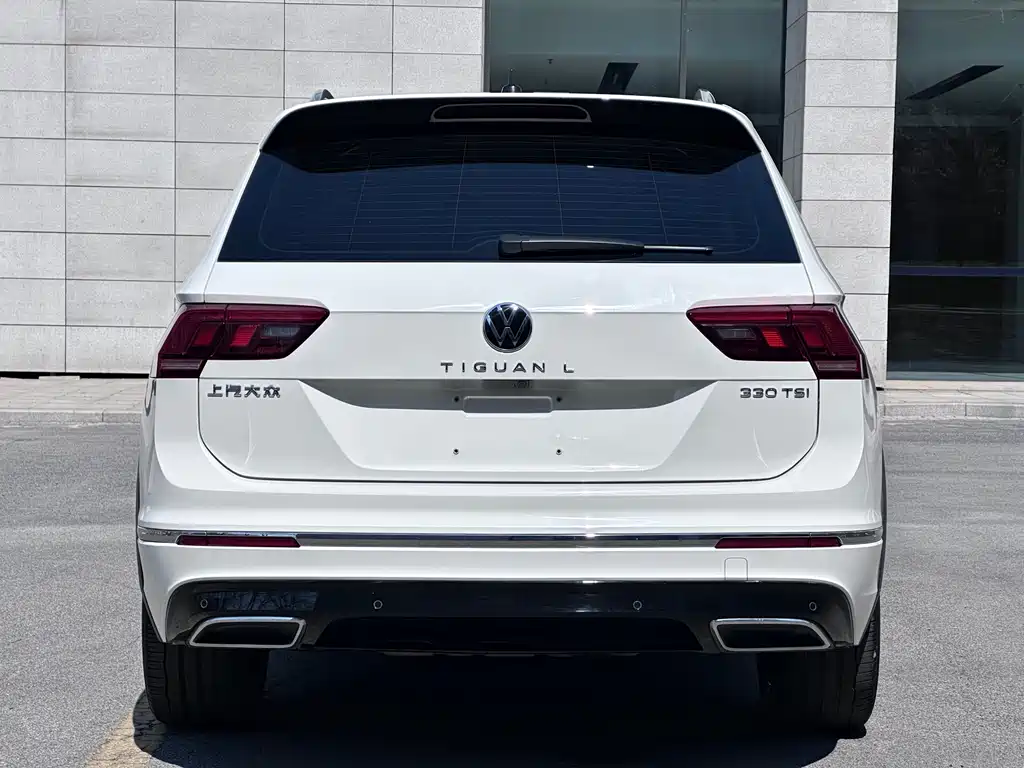 Volkswagen Tiguan L — фото 3
