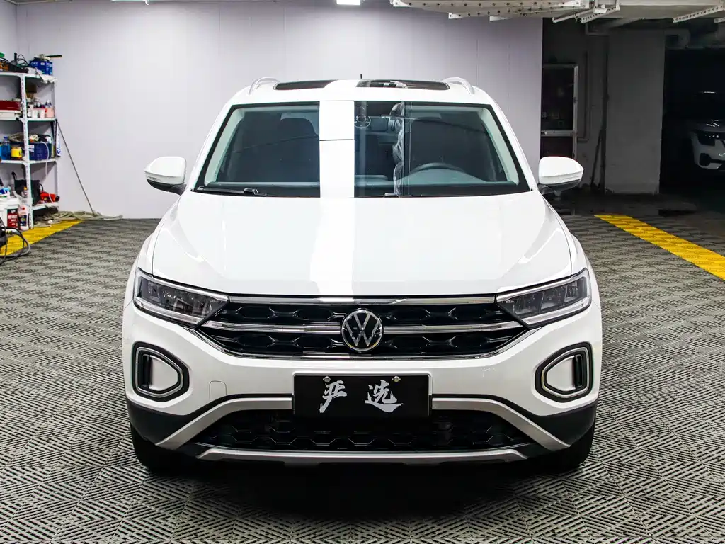 Volkswagen T-Roc — фото 2