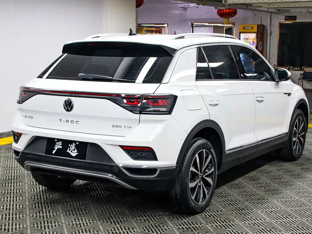 Volkswagen T-Roc — фото 22