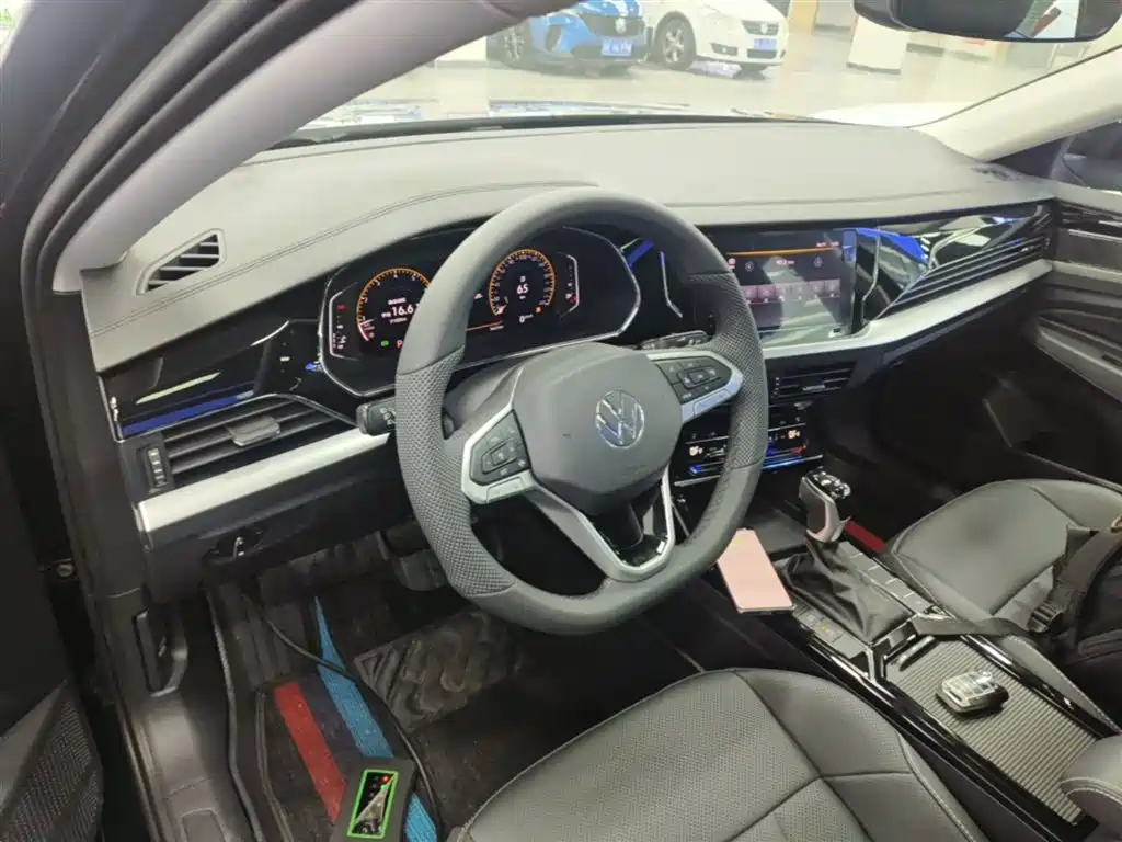 Volkswagen Passat — фото 10