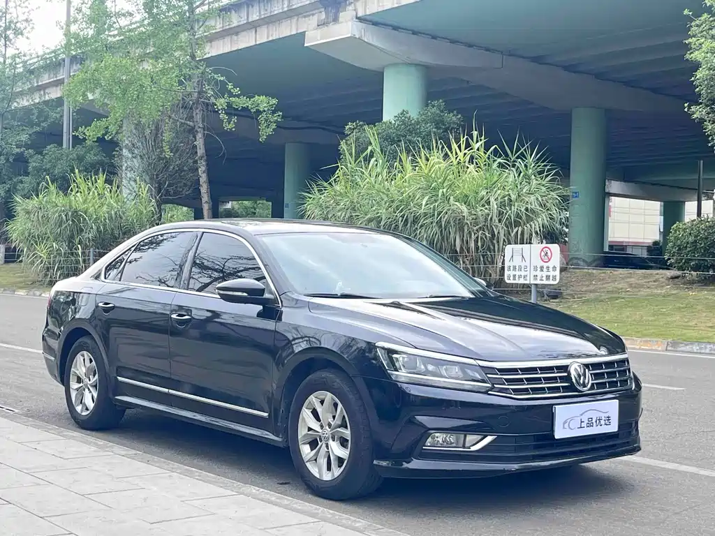 Volkswagen Passat — фото 3
