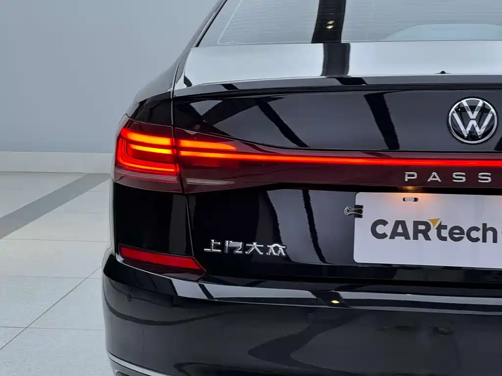 Volkswagen Passat — фото 3
