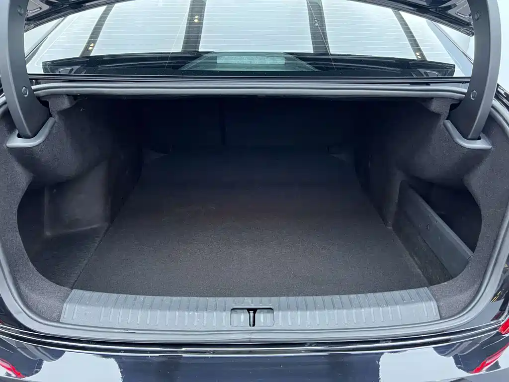 Volkswagen Passat — фото 23