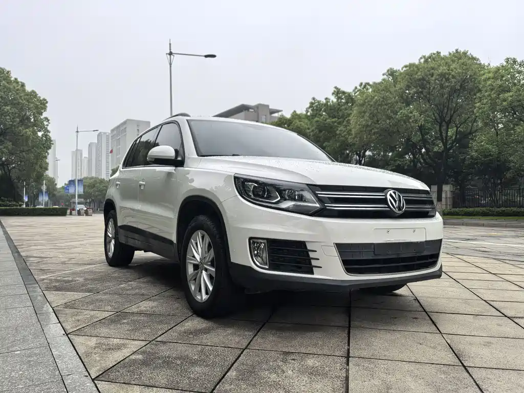 Volkswagen Tiguan — фото 3