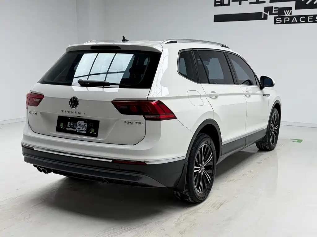 Volkswagen Tiguan L — фото 4
