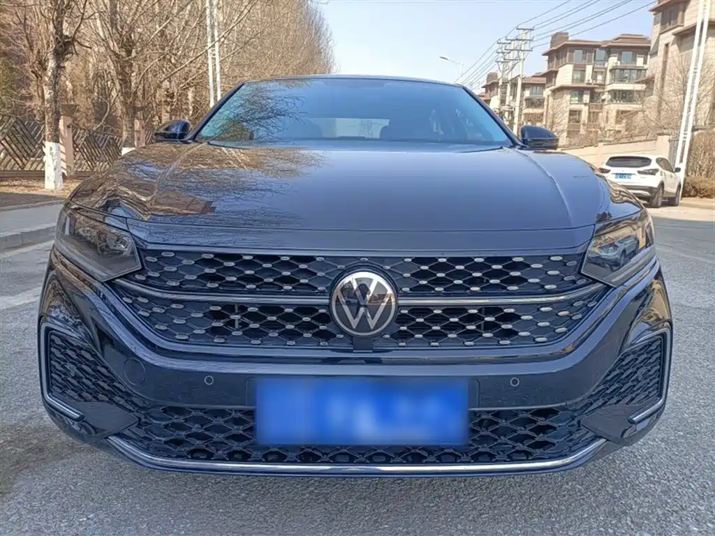 Volkswagen Passat — фото 15