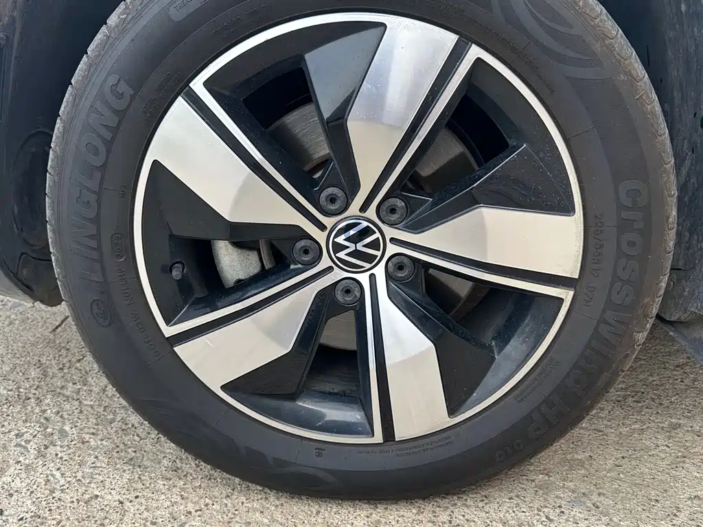 Volkswagen Tharu — фото 9