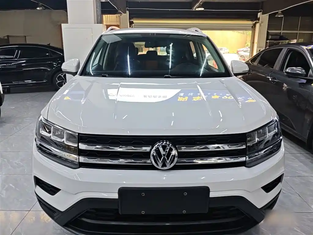 Volkswagen Tharu — фото 3