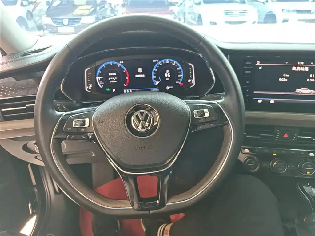 Volkswagen Passat — фото 11