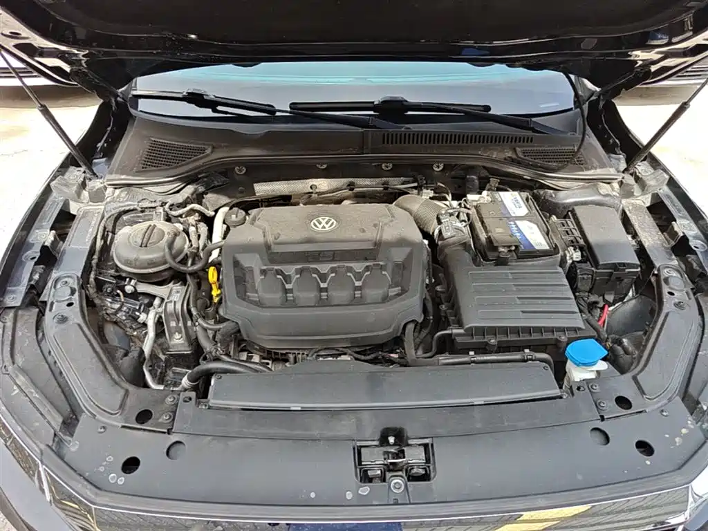 Volkswagen Passat — фото 20
